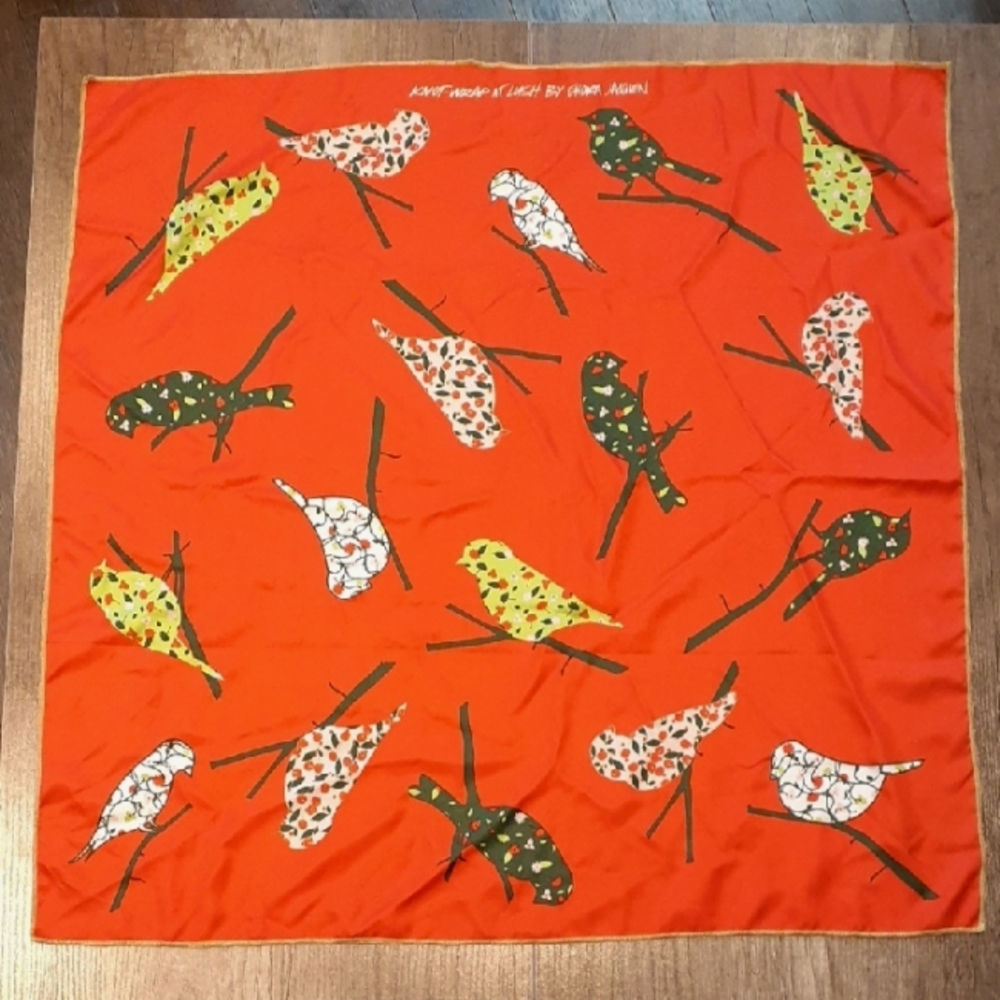 # LUSH Knot-Wrap by Enora Jacquin Bird Pattern Scarf